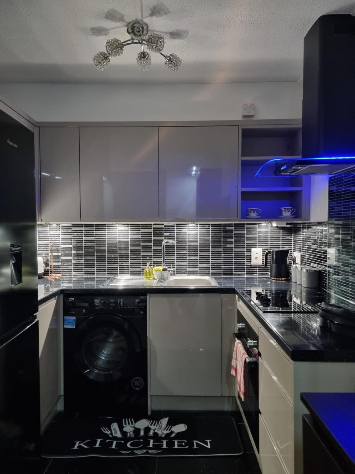 Stylish London Apartment & Free Parking Exterior photo
